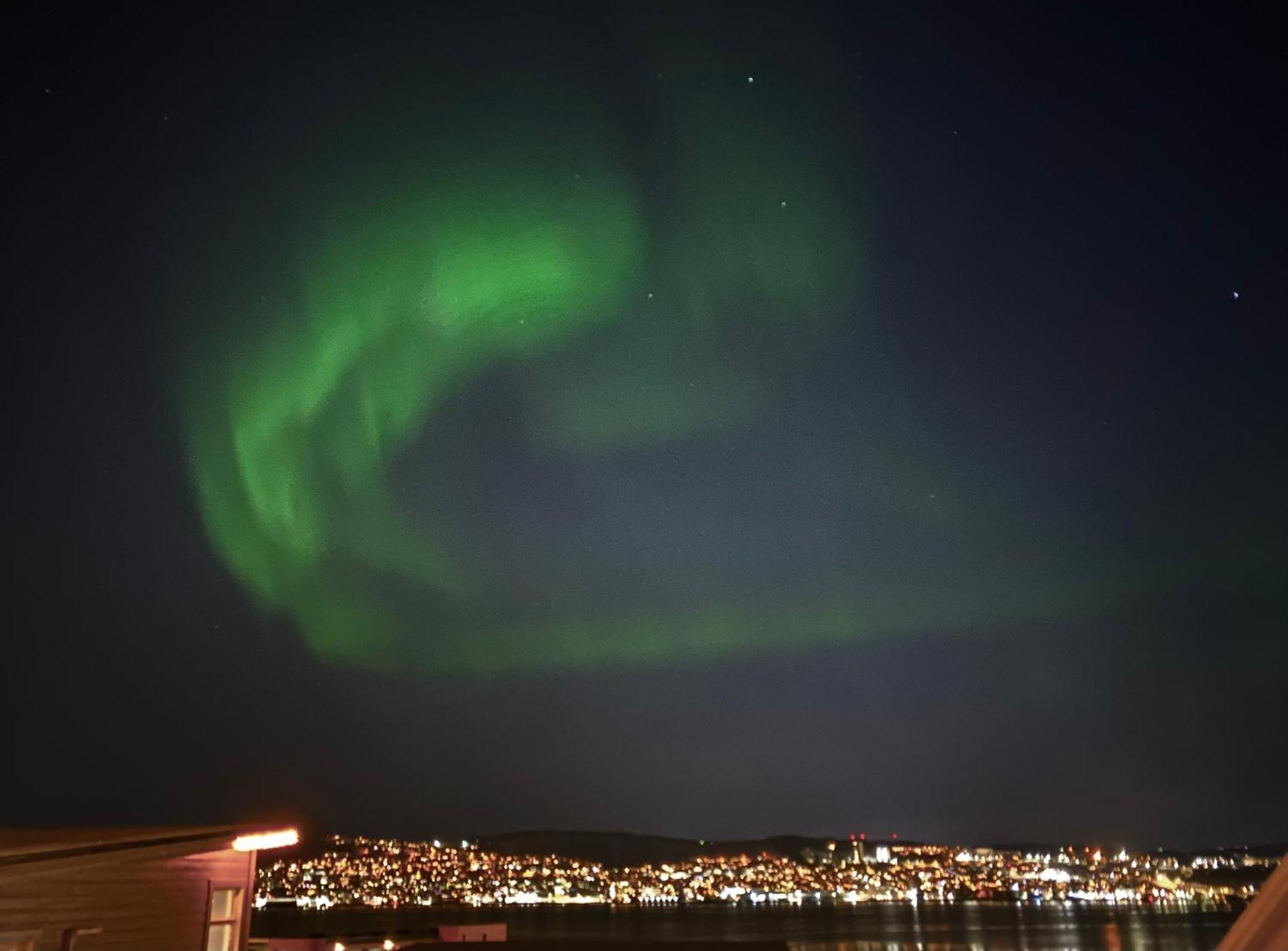 Polar Cozy Apartment - With View And Free Parking 特罗姆瑟 外观 照片